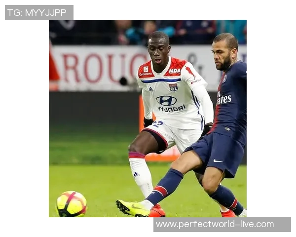 国王杯精彩对决里昂逆转巴黎圣日耳曼全场沸腾战术解析